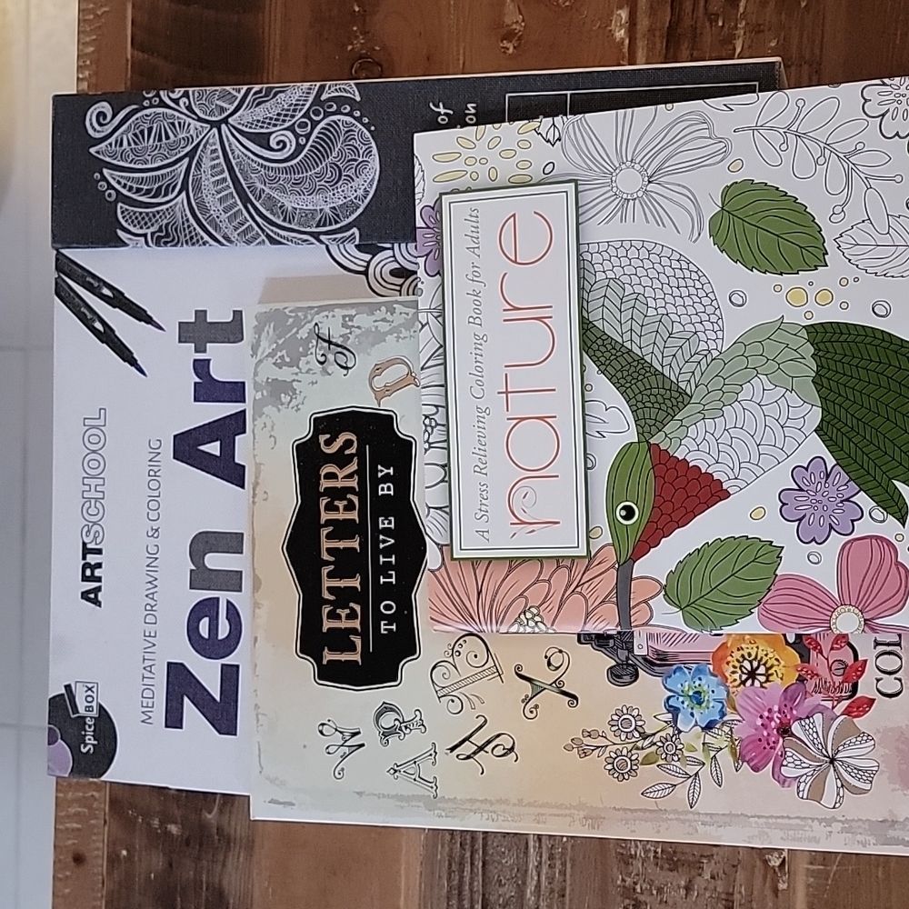 **NEW** Meditative Drawing & Coloring Zen Art Kit & Coloring Books